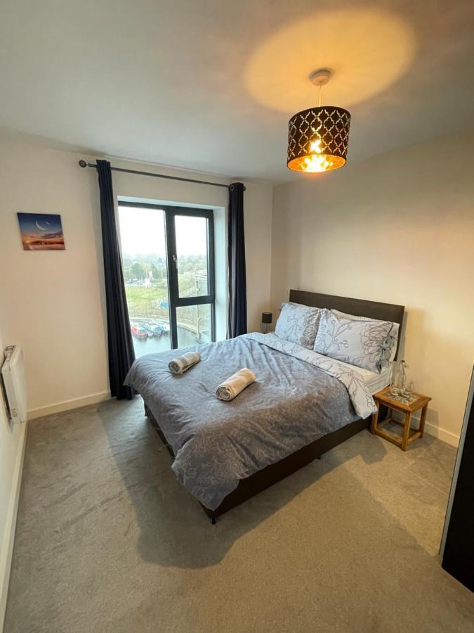 Balcony Marina Apartment With City Skyline Views - Free Secure Parking Manchester Dış mekan fotoğraf