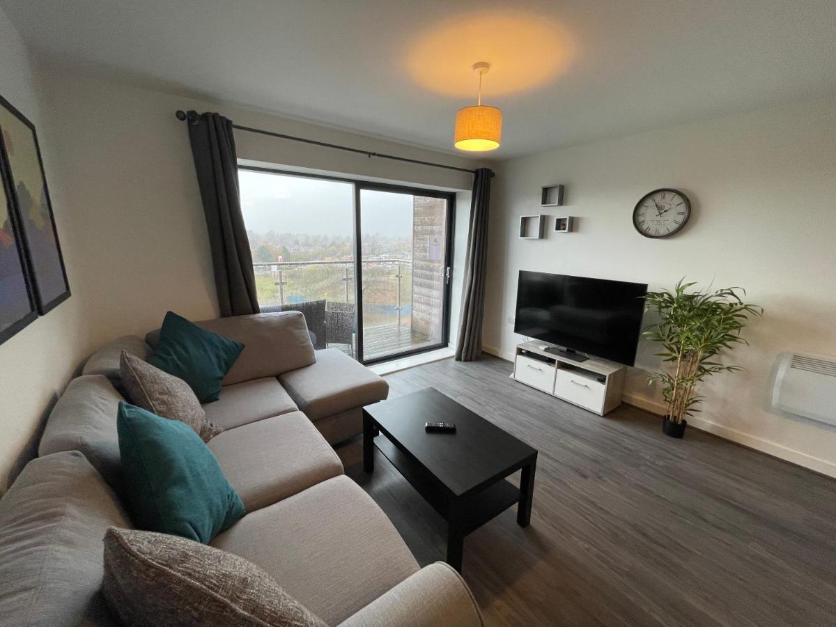 Balcony Marina Apartment With City Skyline Views - Free Secure Parking Manchester Dış mekan fotoğraf